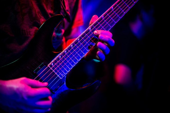 Agung Hellfrog: Perlukah Gitar Khusus untuk Bermain Metal?
