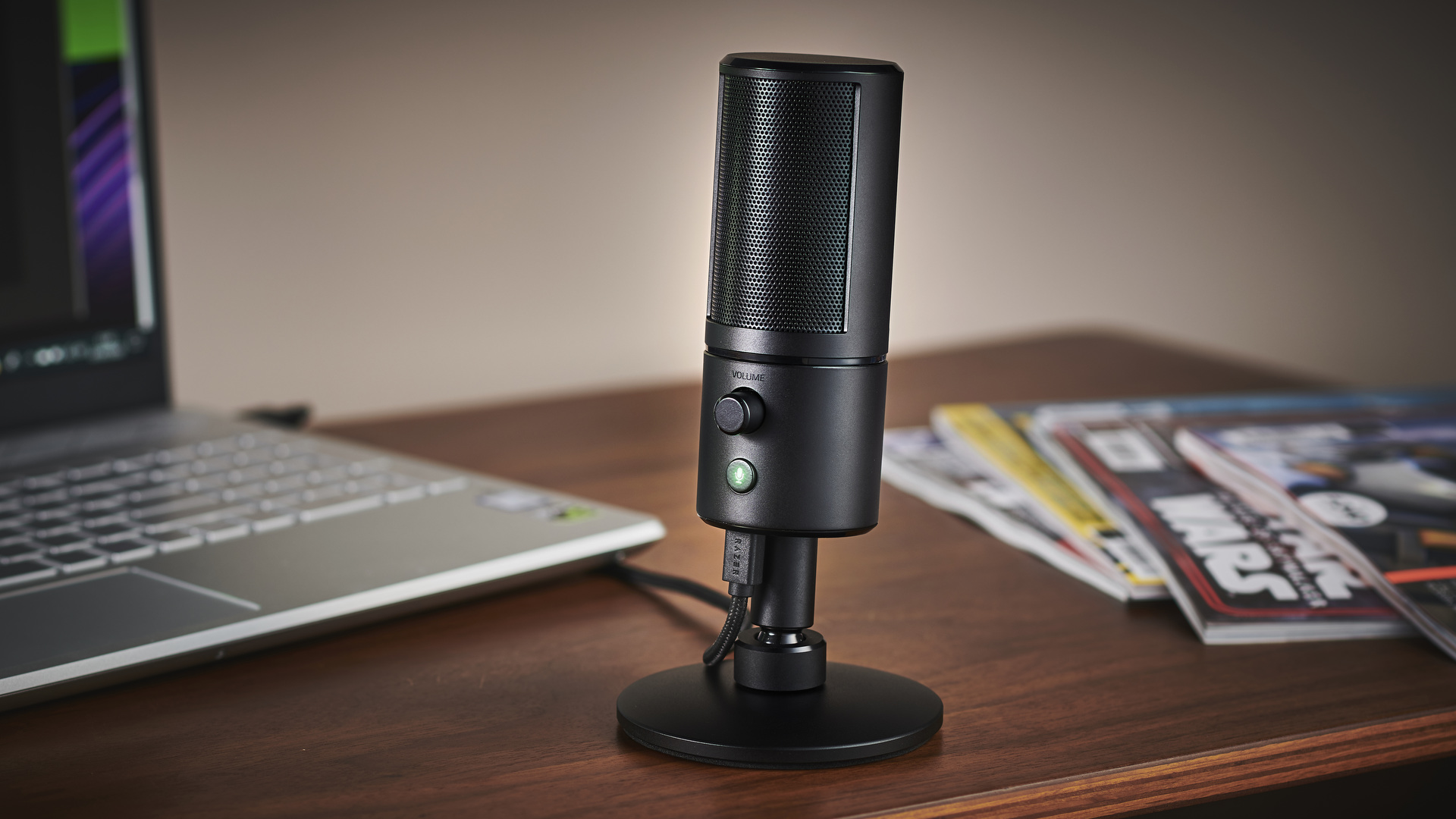 Razer Seiren X, Microphone Mini Untuk Streaming Makin Maksimal