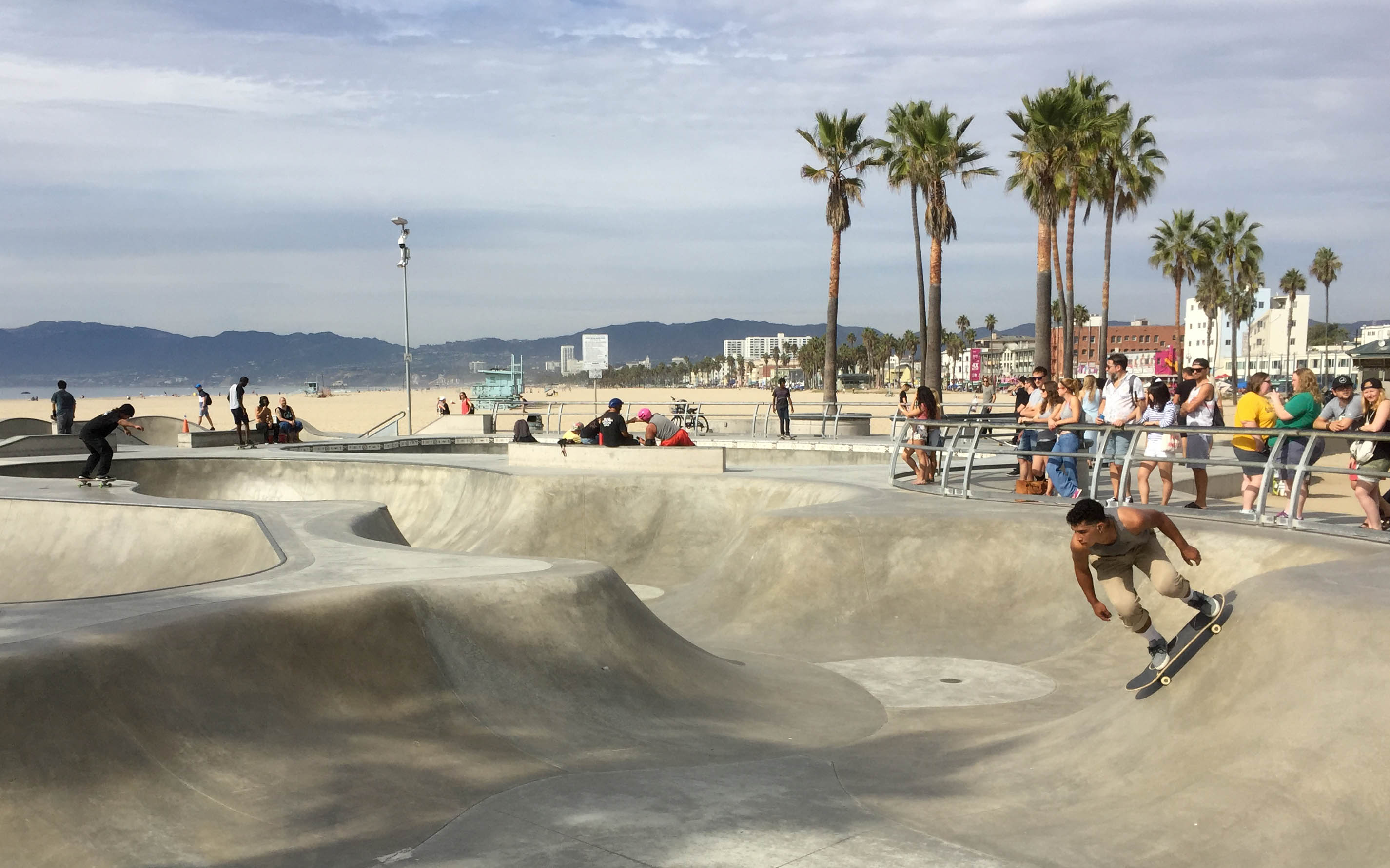 Venice Beach, Skatepark Ikonik Tulang Punggung Skena Skate California