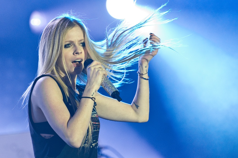 Sambut Album Baru Avril Lavigne di Bulan Februari!