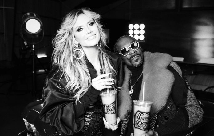 Kolaborasi Snoop Dogg dan Heidi Klum untuk Single Terbaru
