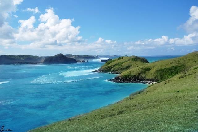 Jelajah Berbagai Sisi Bukit