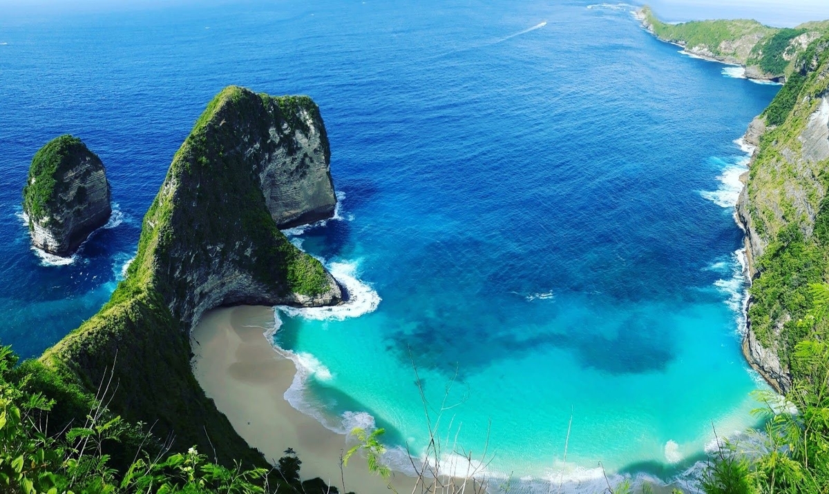 5 Keindahan Alam yang Akan Lo Dapatkan di Pantai Kelingking, Bali! |  SUPERLIVE