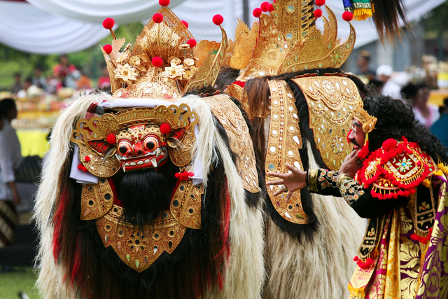 Tarian Bali Tari Barong